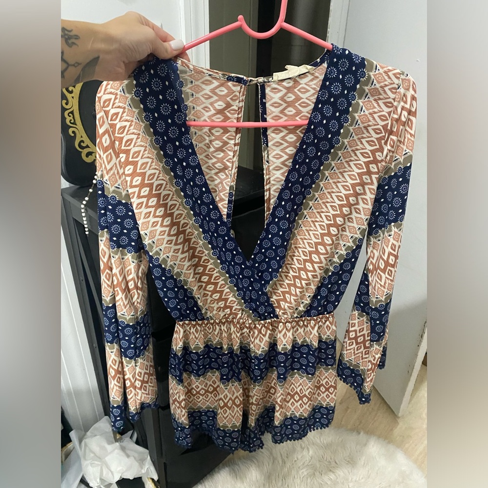 LONG SLEEVE ROMPER